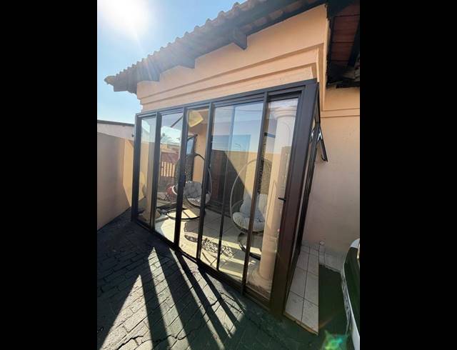 3 BEDROOM HOUSE FOR SALE IN ROODEKOP EXT 21